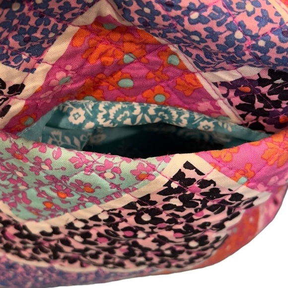 Vera Bradley Triple Zip Hipster and Window ID in MODERN MEDLEY - Picture 10 of 12